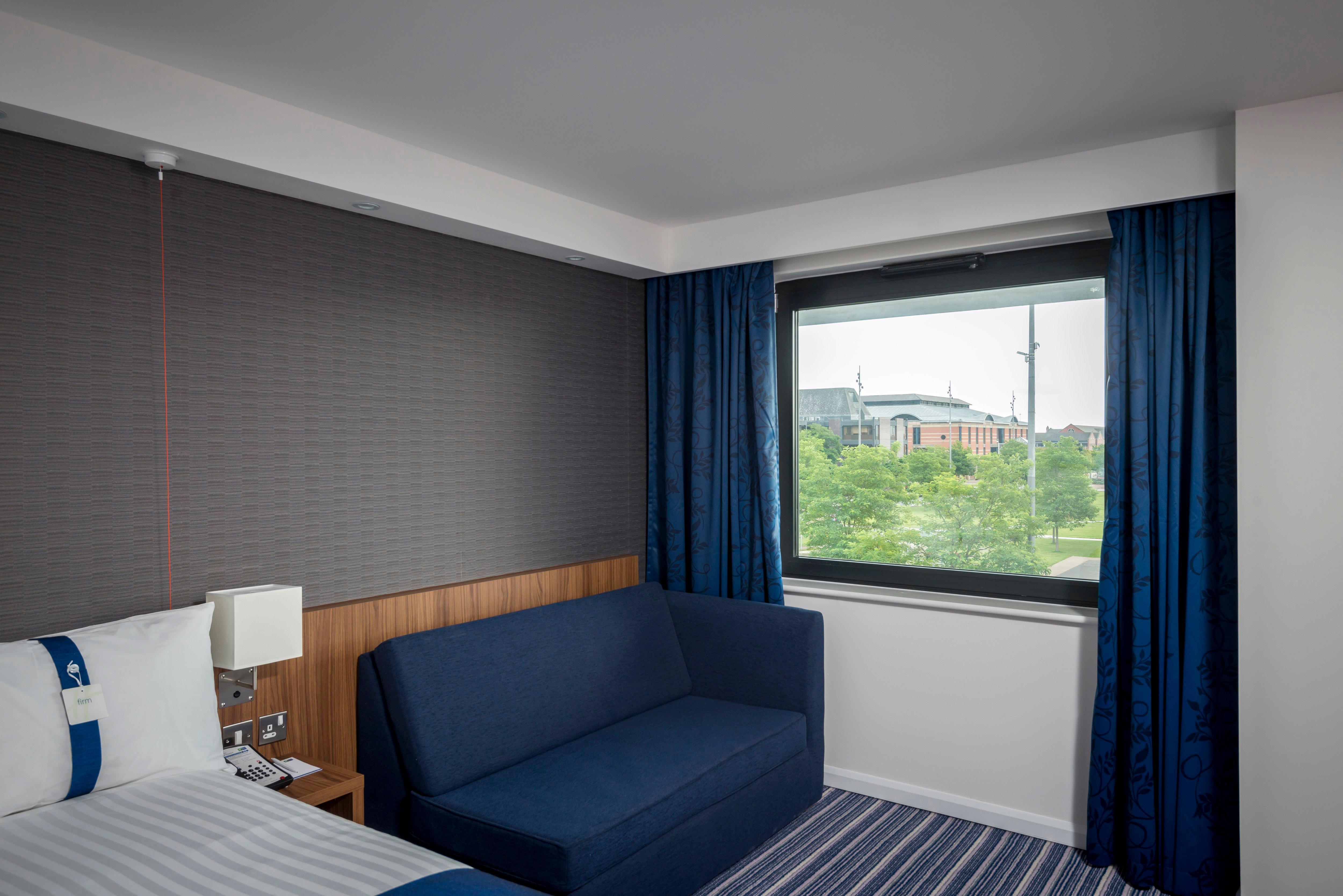 Holiday Inn Express Middlesbrough - Centre Square By Ihg Exterior photo